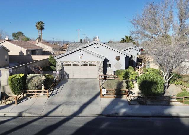 Property at 43963 Glenraven Rd, Lancaster, CA 93535, 5 beds, 2 baths