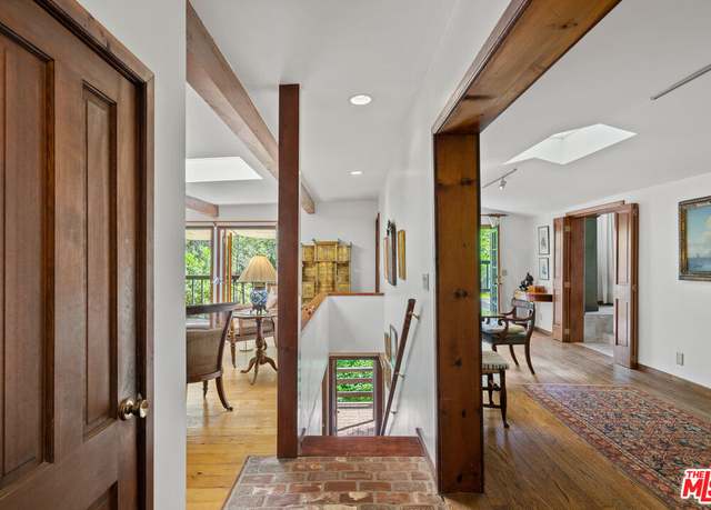 Property at 21550 Summit Trl, Topanga, CA 90290, 2 beds, 2 baths