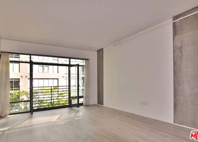 Property at 1111 S Grand Ave #907, Los Angeles, CA 90015, 1 bed, 1 bath