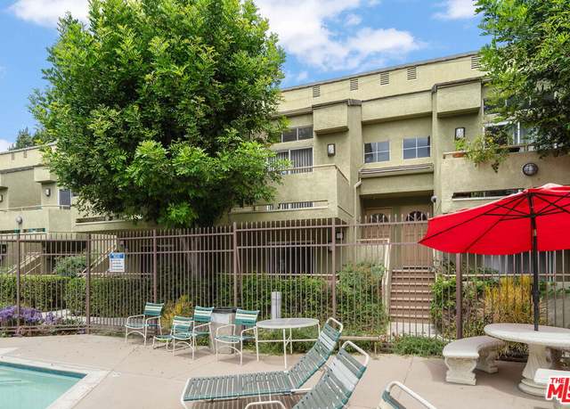 Property at 15349 Hunsaker Ave Unit G, Paramount, CA 90723, 2 beds, 3 baths
