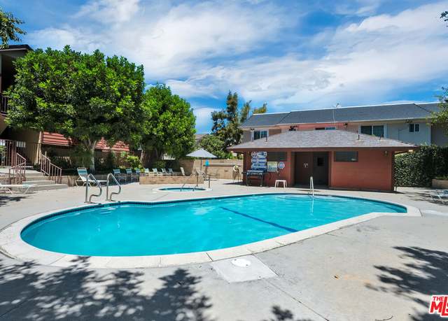 Property at 10220 De Soto Ave #24, Chatsworth, CA 91311, 2 beds, 2 baths