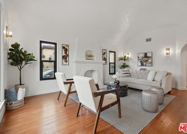 Property at 8919 Beverlywood St, Los Angeles, CA 90034, 3 beds, 2 baths