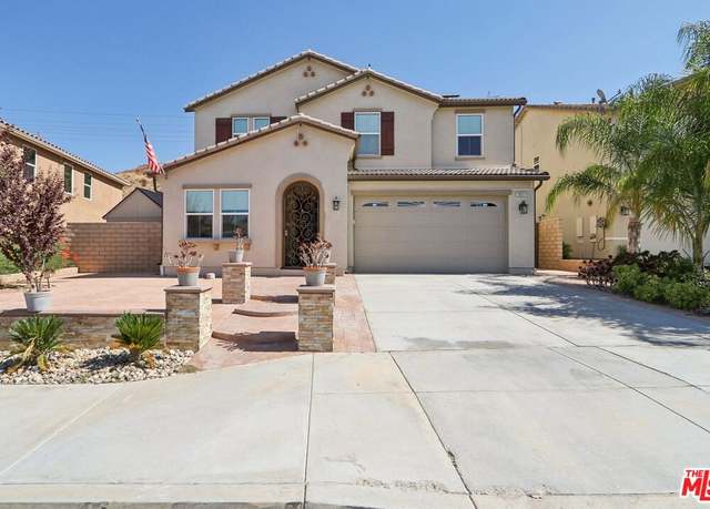 Property at 19317 Bension Dr, Santa Clarita, CA 91350, 5 beds, 4 baths