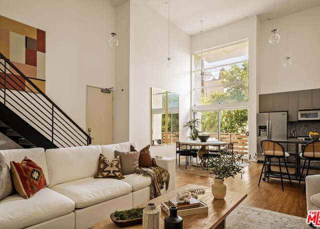 Property at 7062 Hawthorn Ave #103, Los Angeles, CA 90028, 2 beds, 2 baths