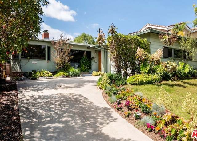 Property at 7324 W 88th St, Los Angeles, CA 90045, 2 beds, 2 baths