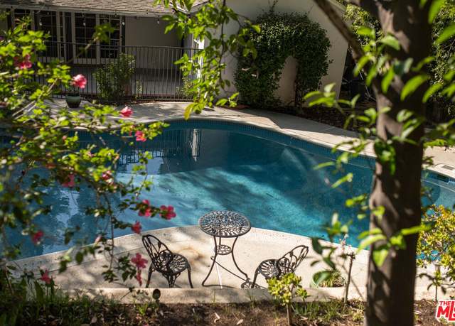 Property at 22370 Macfarlane Dr, Woodland Hills, CA 91364, 3 beds, 2 baths