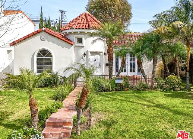 Property at 352 S Oakhurst Dr, Beverly Hills, CA 90212, 3 beds, 3 baths