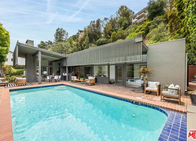 Property at 1001 Kenfield Ave, Los Angeles, CA 90049, 4 beds, 3 baths