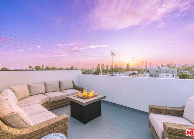 Property at 4912 S Centinela Ave, Los Angeles, CA 90066, 3 beds, 3.5 baths