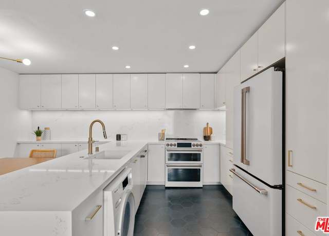 Property at 4900 Overland Ave #295, Culver City, CA 90230, 2 beds, 1.5 baths