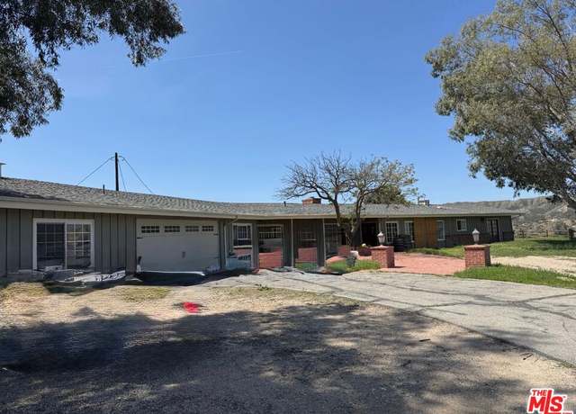 Property at 16015 Baker Canyon Rd, Santa Clarita, CA 91390, 3 beds, 3 baths