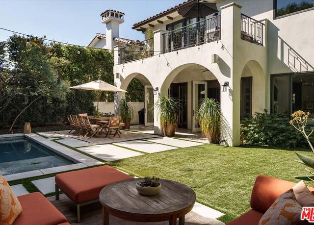 Property at 132 N Edinburgh Ave, Los Angeles, CA 90048, 5 beds, 5.5 baths