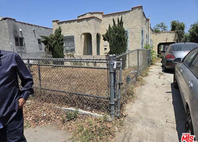 Property at 617 E 83rd St, Los Angeles, CA 90001, 2 beds, 1 bath