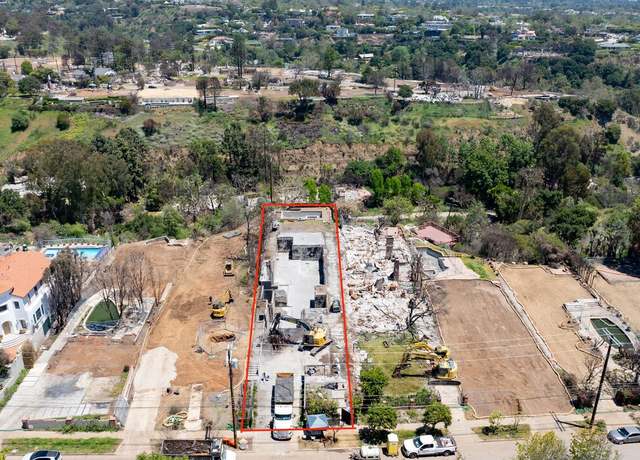 Property at 1018 Chautauqua Blvd, Pacific Palisades, CA 90272