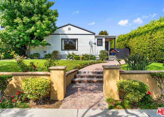 Property at 1131 Harvard St, Santa Monica, CA 90403, 3 beds, 3 baths