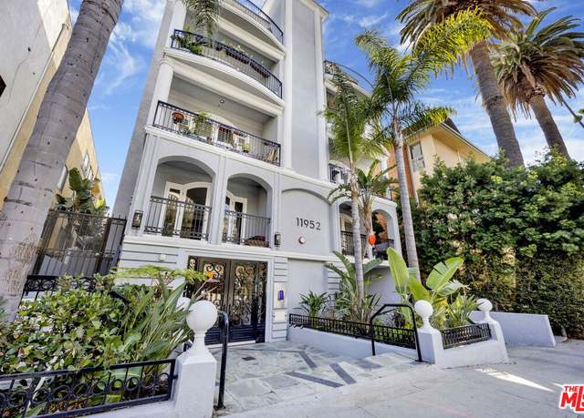 Property at 11952 Montana Ave #303, Los Angeles, CA 90049, 2 beds, 2.5 baths