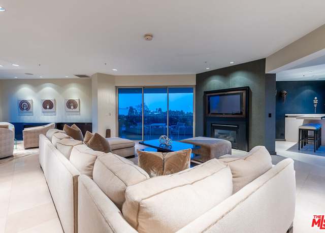 Property at 10490 Wilshire Blvd #604, Los Angeles, CA 90024, 2 beds, 2.5 baths