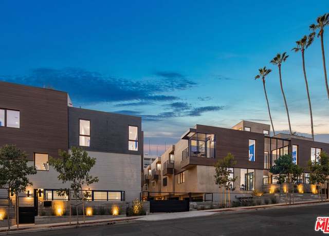 Property at 921 Hilldale Ave, West Hollywood, CA 90069, 3 beds, 3.5 baths