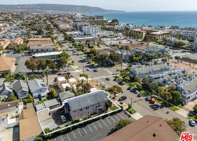 Property at 108 N Broadway, Redondo Beach, CA 90277, 4 beds, 5 baths
