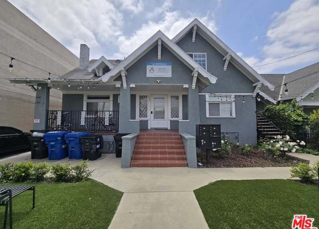 Property at 1420 W 28th St, Los Angeles, CA 90007, 16 beds, 11 baths