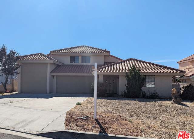 Property at 14493 Hurricane Ln, Helendale, CA 92342, 3 beds, 3 baths