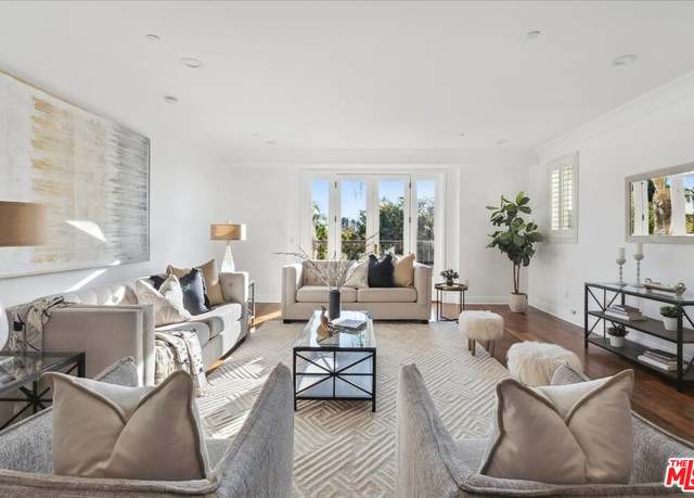 Property at 261 S Reeves Dr #304, Beverly Hills, CA 90212, 2 beds, 2.5 baths
