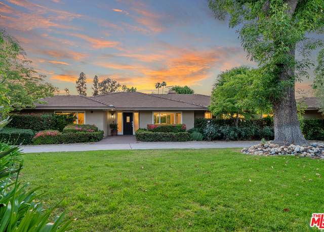 Property at 5403 Oakdale Ave, Woodland Hills, CA 91364, 4 beds, 5.5 baths