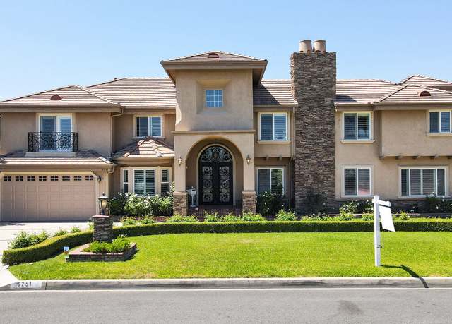 Property at 9251 La Reina Ave, Downey, CA 90240, 5 beds, 5 baths