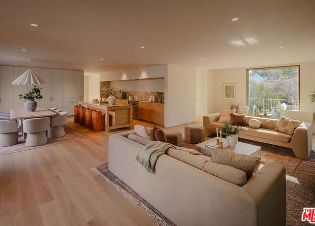 Property at 1670 Comstock Ave, Los Angeles, CA 90024, 4 beds, 4.5 baths