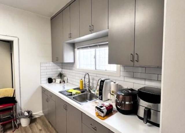 Property at 1225 S Normandie Ave, Los Angeles, CA 90006, 7 beds, 4 baths