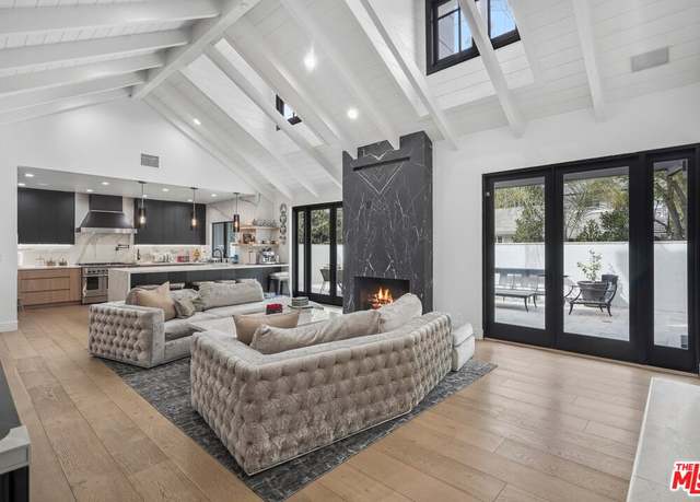 Property at 2650 Hutton Dr, Beverly Hills, CA 90210, 7 beds, 6 baths