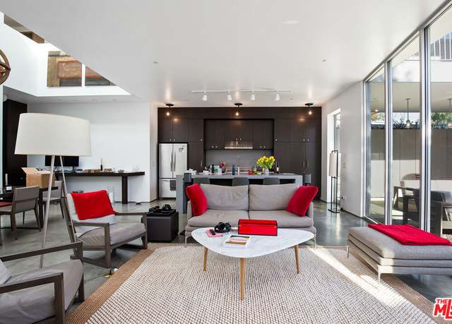 Property at 547 Vernon Ave, Venice, CA 90291, 5 beds, 4.5 baths