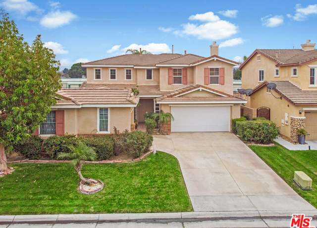 Property at 11372 Bridgeway Ct, Riverside, CA 92505, 5 beds, 3 baths