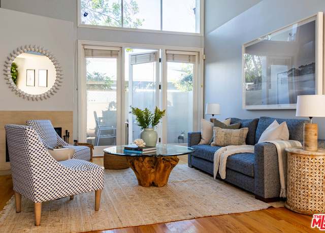 Property at 718 Lincoln Blvd #2, Santa Monica, CA 90402, 2 beds, 2.5 baths