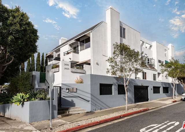 Property at 2816 Highland Ave, Santa Monica, CA 90405, 2 beds, 1.5 baths
