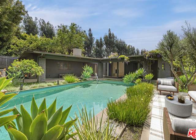 Property at 1002 N Bundy Dr, Los Angeles, CA 90049, 3 beds, 2 baths