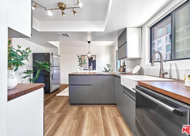 Property at 3970 Ingraham St #302, Los Angeles, CA 90005, 3 beds, 2 baths