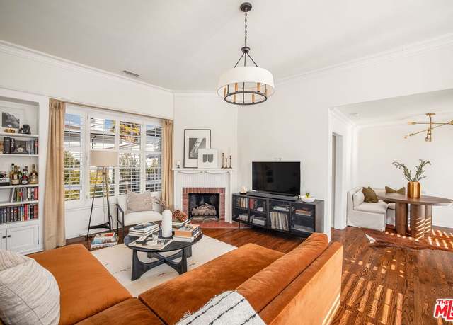 Property at 120 N Flores St, Los Angeles, CA 90048, 1 bed, 2 baths