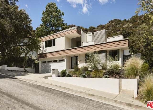 Property at 17155 Clemons Dr, Encino, CA 91436, 3 beds, 3 baths