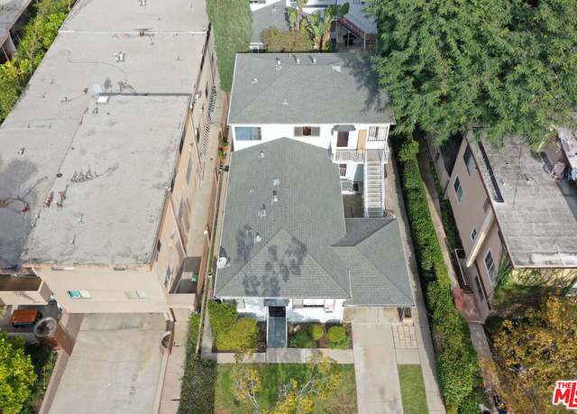 Property at 1533 Yale St, Santa Monica, CA 90404, 9 beds, 6 baths