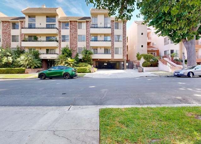 Property at 14569 Benefit St #102, Sherman Oaks, CA 91403, 3 beds, 2 baths