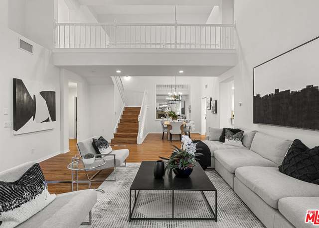 Property at 1074 Westcreek Ln, Westlake Village, CA 91362, 3 beds, 2.5 baths