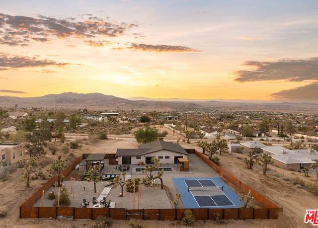 Property at 61475 Onaga Trl, Joshua Tree, CA 92252, 4 beds, 3 baths