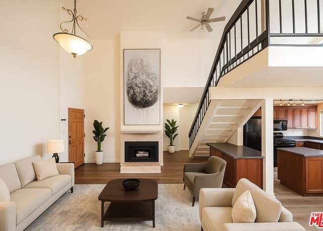 Property at 18433 Hatteras St #507, Tarzana, CA 91356, 2 beds, 2 baths