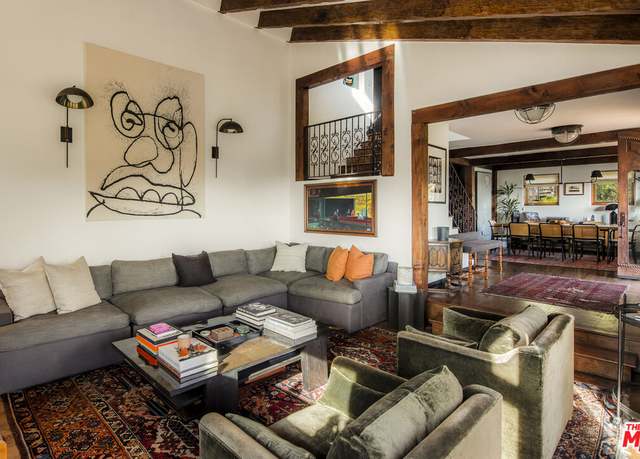 Property at 2820 Westshire Dr, Los Angeles, CA 90068, 4 beds, 4.5 baths