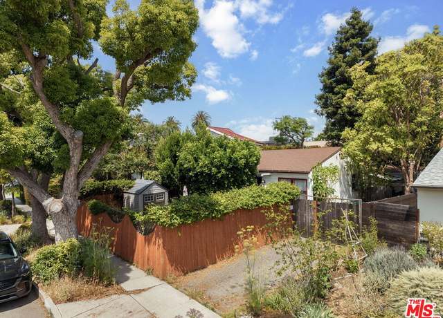Property at 11931 Pacific Ave, Los Angeles, CA 90066, 3 beds, 2 baths