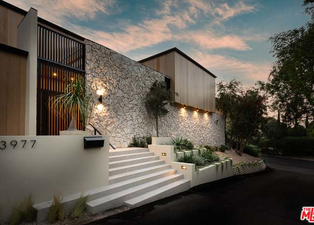 Property at 3977 Oeste Ave, Studio City, CA 91604, 3 beds, 2.5 baths