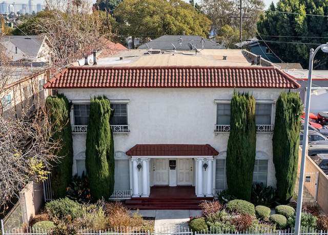 Property at 2952 S Western Ave, Los Angeles, CA 90018, 6 beds, 5 baths