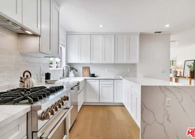 Property at 7832 Croydon Ave, Los Angeles, CA 90045, 5 beds, 3 baths