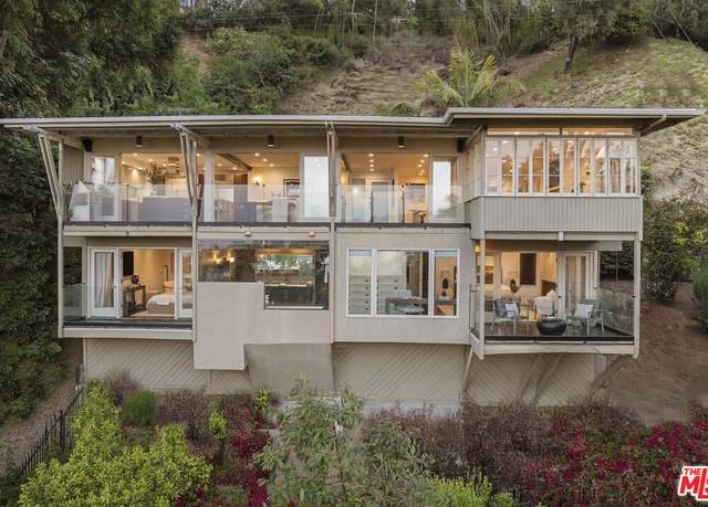 Property at 1640 Haslam Ter, Los Angeles, CA 90069, 2 beds, 2.5 baths
